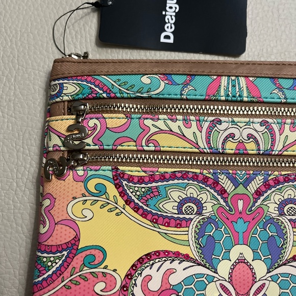 NWT - Desigual Women’s Triple Zip Purse - Picture 3 of 8